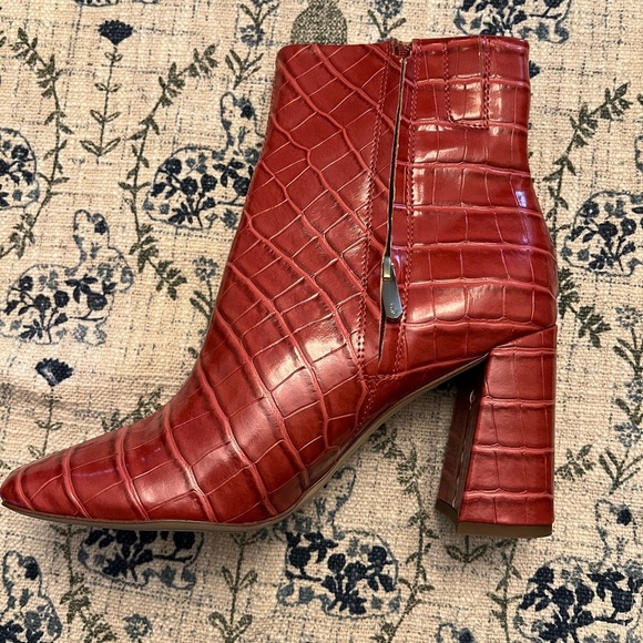 Sam Edelman Red croc embossed leather boots. Size 8.5 - Picture 3 of 7